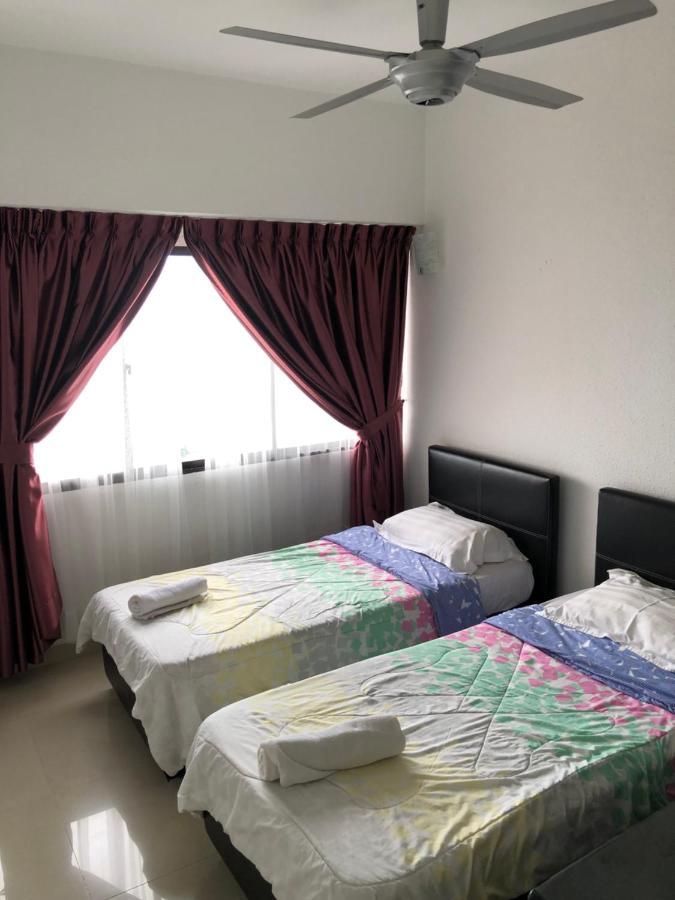 Beach Resort Home Stay Sri Sayang 05 Apartment Batu Ferringhi 2Bedroom エクステリア 写真