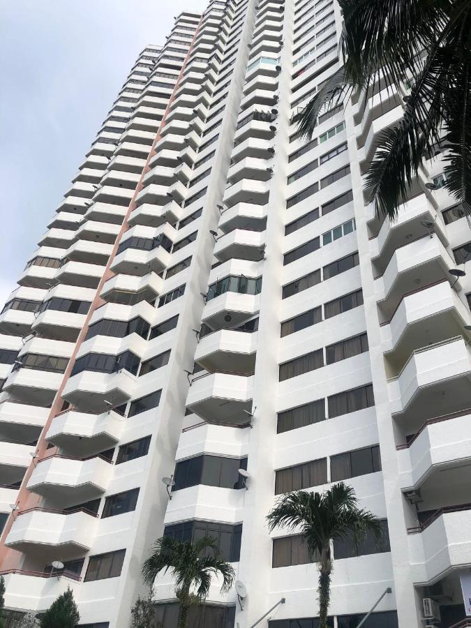 Beach Resort Home Stay Sri Sayang 05 Apartment Batu Ferringhi 2Bedroom エクステリア 写真