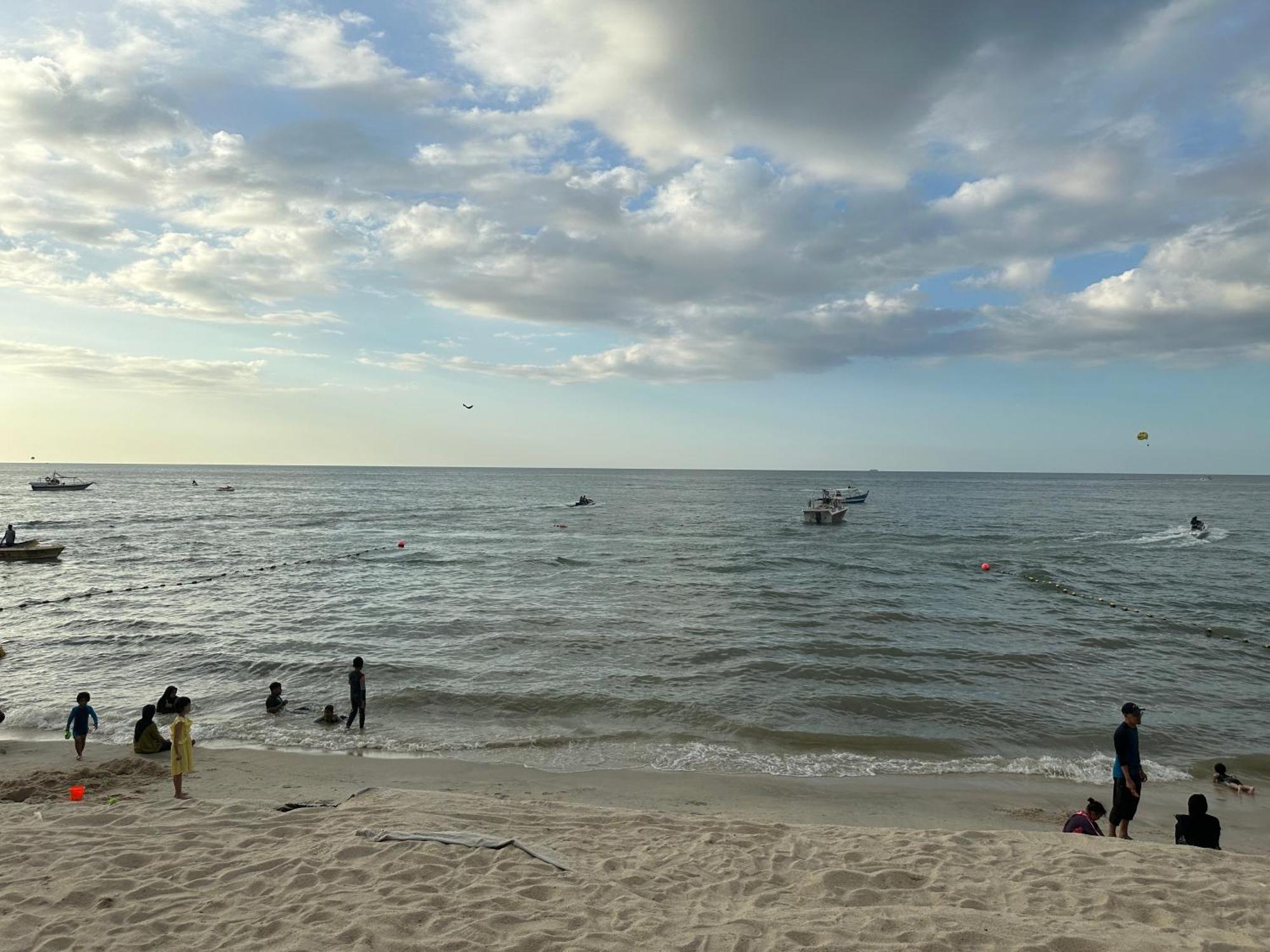 Beach Resort Home Stay Sri Sayang 05 Apartment Batu Ferringhi 2Bedroom エクステリア 写真